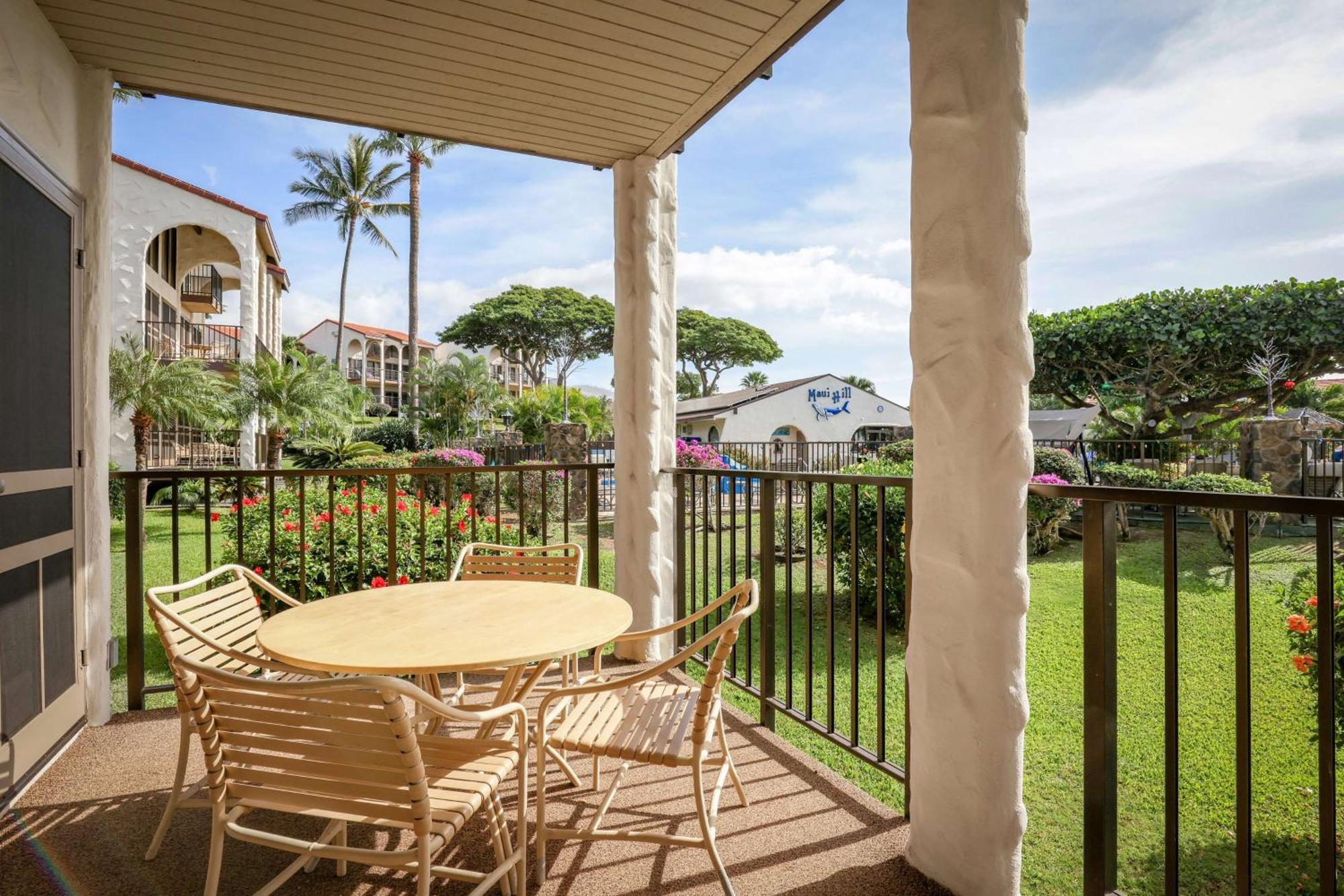 Aston Maui Hill Aparthotel Wailea  Buitenkant foto