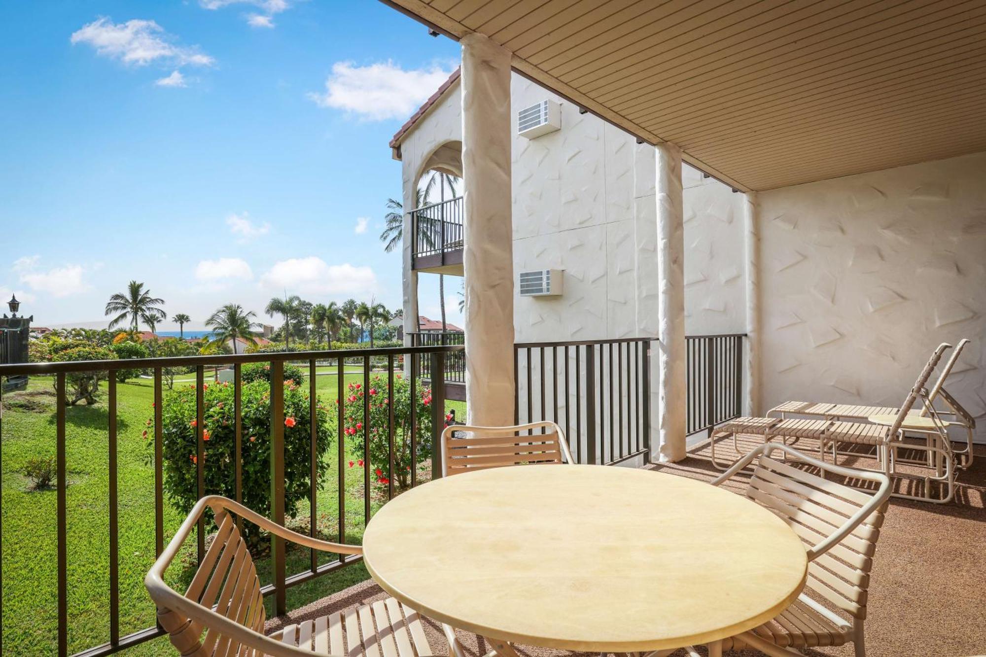 Aston Maui Hill Aparthotel Wailea  Buitenkant foto